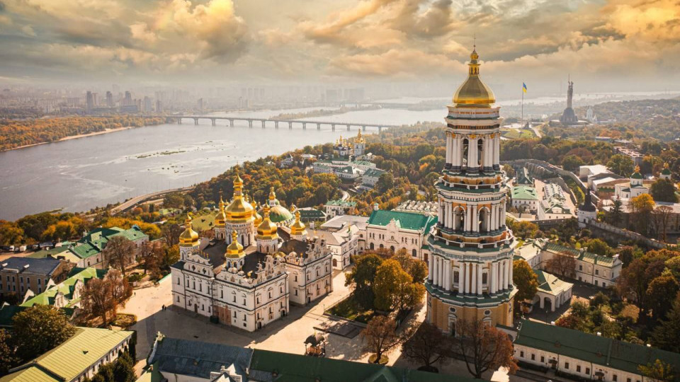 Zelenskyy signed a decree on the celebration of the 975th anniversary of the Kyiv-Pechersk Lavra and the start of preparations for the 1000th anniversary