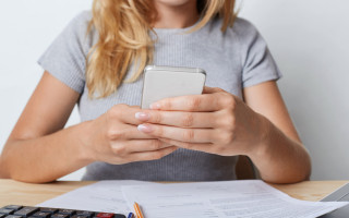 Доступ к данным работника в служебном телефоне является нарушением права на частную жизнь — ЕСПЧ