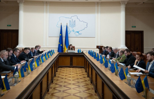 Кабмін затвердив порядок використання коштів ЄС, залучених у межах спецпозики на озброєння