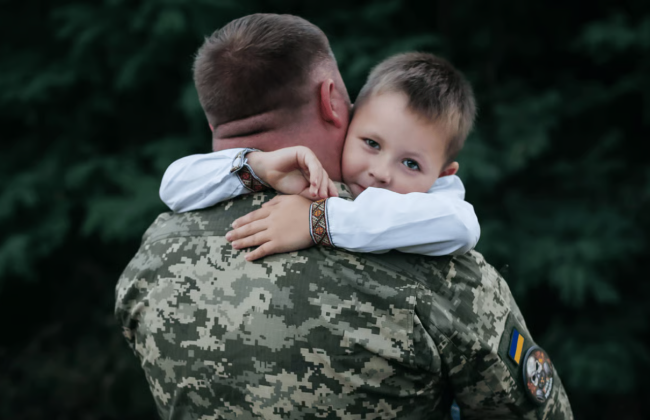 Начисляется ли пеня за алименты военнослужащему, получившему боевое ранение: позиция суда