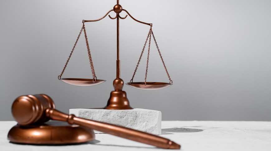 The High Council of Justice resumed consideration and retired judge Eduard Sinitsyn and two other colleagues