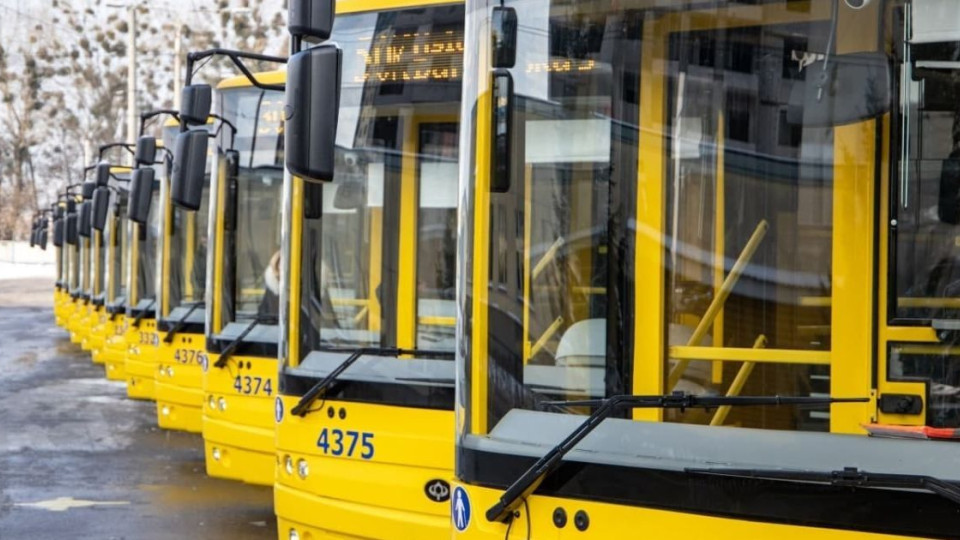 In Kyiv, trolleybus and tram traffic is delayed after a massive Russian strike: list of routes
