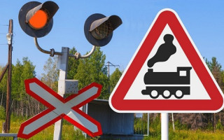 Смертельное ДТП на железнодорожном переезде в Ровенской области: маршрутка попала под поезд