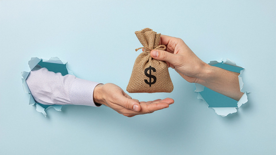 Anti-Corruption Strategy: Government Version Focuses on Digitalization and Institutional Resilience but Overlooks Political Risks
