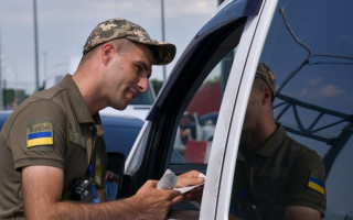 Как забронированным работникам поехать за границу в отпуск во время военного положения