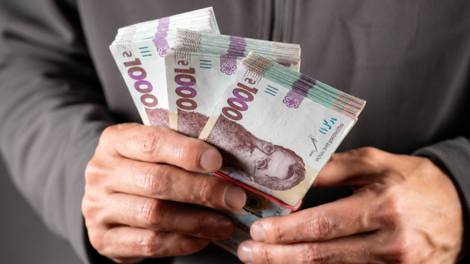 Двоє людей із однаковим стажем можуть отримувати різні пенсії — чому так відбувається