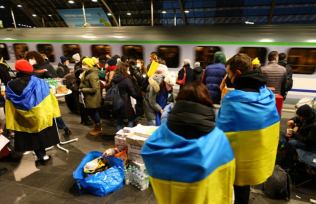 Біженців у Великій Британії змусять повертати по 13 тисяч доларів: за що треба платити
