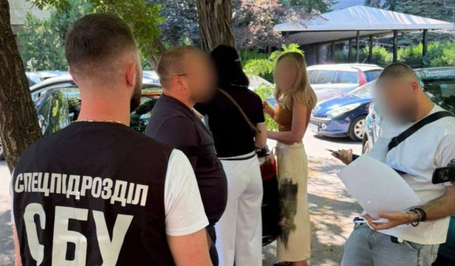 Елітні квартири, дачі та земля: в Одесі викрили схему із нерухомістю на 18 млн гривень за участі адвоката