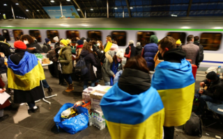 Біженців у Великій Британії змусять повертати по 13 тисяч доларів: за що треба платити