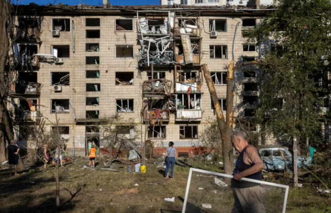 Кількість загиблих у Києві після масованої атаки РФ зросла до 30 людей