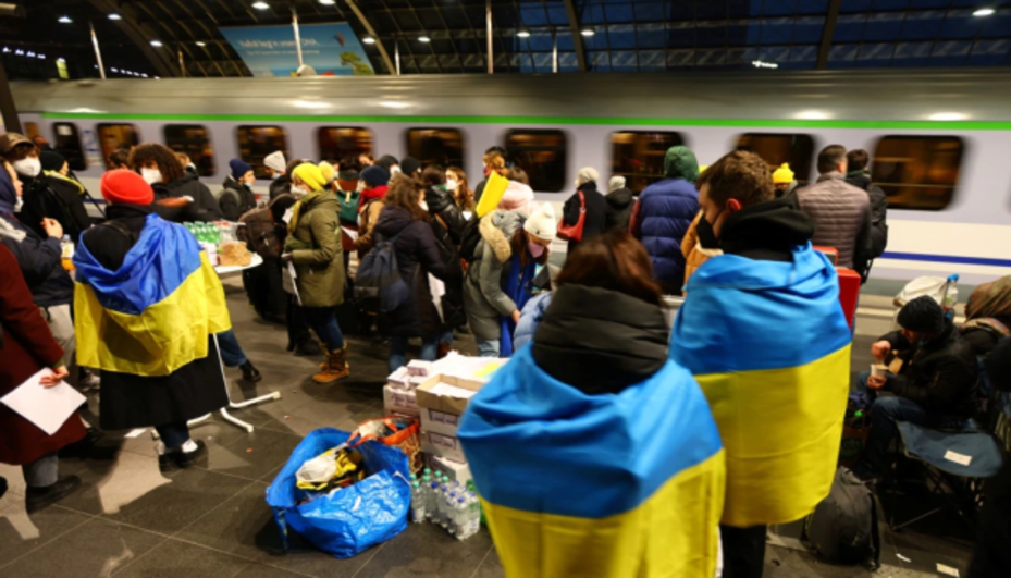 Біженців у Великій Британії змусять повертати по 13 тисяч доларів: за що треба платити