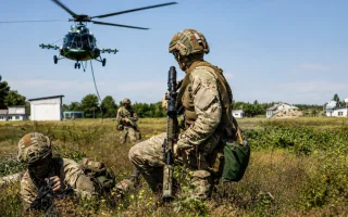 460 тысяч гривен в месяц — как будет работать новая система боевых выплат военнослужащим