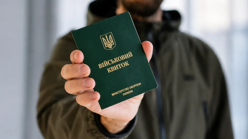Чоловік отримав  відстрочку від мобілізації за фальшивими документами про інвалідність дружини — суд виніс вирок
