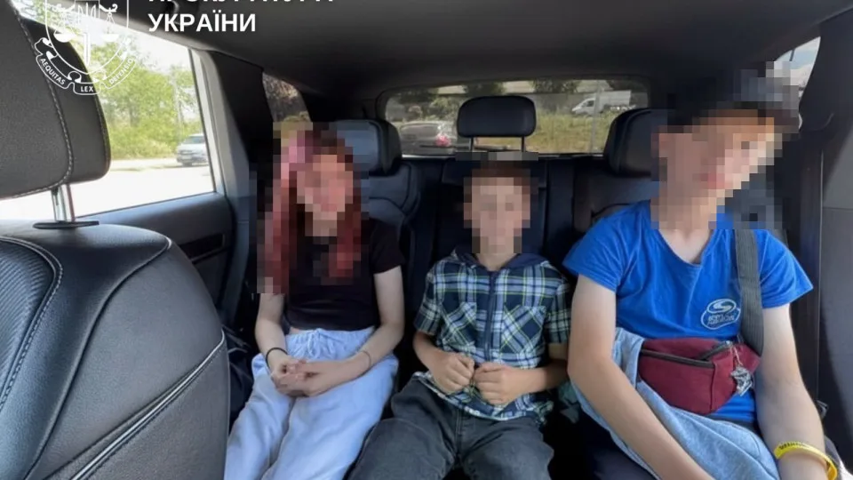В Ровенской области женщину подозревают в продаже троих детей для попрошайничества и привлечении дочери к наркоторговле