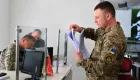 ТЦК дважды оштрафовал мужчину на 17 тысяч гривен за непрохождение ВВК — суд объяснил, почему это незаконно