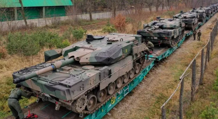 Міністр оборони Польщі доручив розсекретити військову допомогу Україні