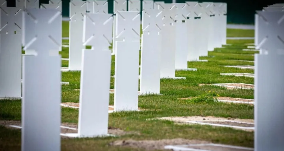 В Национальном военном мемориальном кладбище объяснили появление провалов после ливней