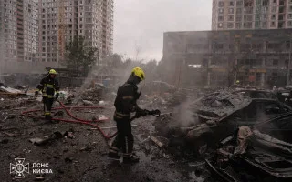 Киев подвергся массированной атаке ракетами и дронами: 9 погибших, разрушена многоэтажка, фото