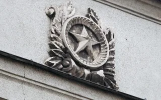 Советскую символику хотят убрать даже с памятников: Эстония готовит новый закон