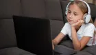 Верховный Суд разъяснил, когда нельзя лишить мать родительских прав даже при ее длительном пребывании за границей