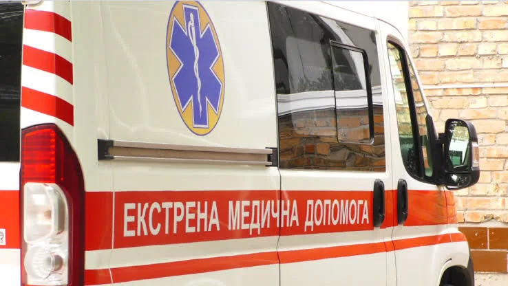 Работникам скорой помощи предлагают платить от 40 тысяч и приравнять нападение на них к нападению на правоохранителей