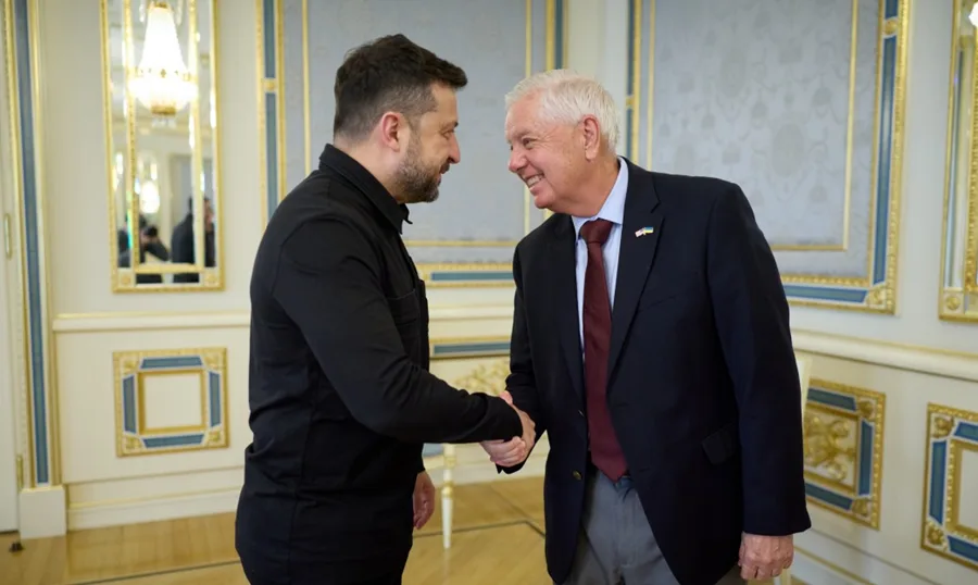 Зеленський обговорив із Ліндсі Гремом реалізацію домовленостей щодо виробництва Patriot в Україні та нові санкції проти РФ