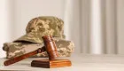 Военнослужащий просил уволить его в связи с необходимостью ухода за матерью с инвалидностью II группы — суд указал на ошибки, приведшие к отказу