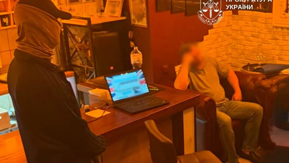 Искал военному «жену» для увольнения со службы за 15 тысяч долларов — в Киеве разоблачили организатора схемы