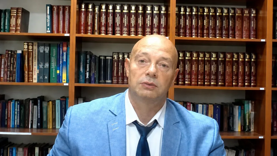 Незадекларированные корпоративные права и пропущенные сведения о детях: что проверял Этический совет в декларации Ярослава Мельника