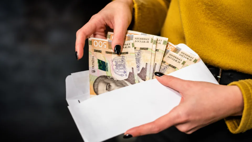The Employer Can Withhold 50% of Salary: In Which Cases the Law Allows It