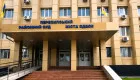 Выбиты окна и повреждены компьютеры: из-за вражеского обстрела ограничена работа Пересыпского райсуда Одессы