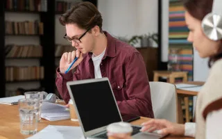 Пенсия в связи с потерей кормильца: как влияет официальная работа студента на выплаты от государства