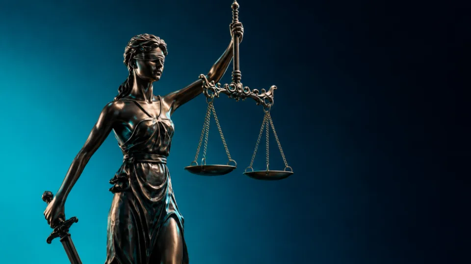 Прокурор отсудил более 2,37 млн грн: Верховный Суд определил правила компенсации за неконституционный акт
