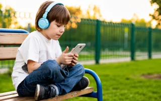 TikTok, Instagram и Facebook могут стать недоступными для детей до 13 лет: ЕС готовит новые правила