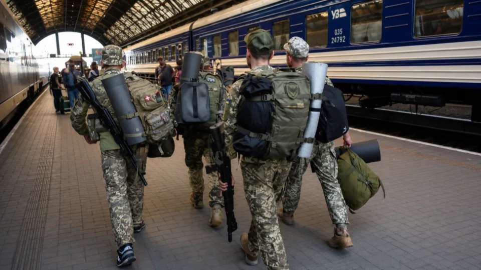 Военнослужащий совершил СЗЧ — в каких случаях выплаты восстановят, а когда грозит до 10 лет лишения свободы