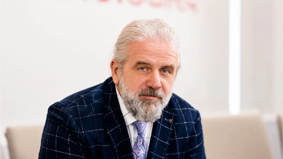 Resolutions of the Plenum of the Supreme Court on Refusal to Submit a Constitutional Submission: Procedural Decisions or an Instrument of Interference with Judicial Independence?