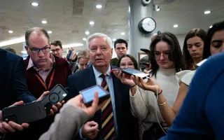 США могут ввести 100% пошлины против стран, покупающих российскую нефть и газ