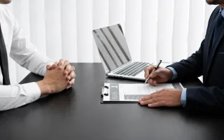 Верховный Суд признал незаконным увольнение руководителя, фиктивно трудоустроившего работника: без конкретизации проступка увольнение является незаконным