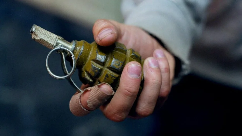 Attempted murder of two people with grenades: appellate court upheld 15-year sentence