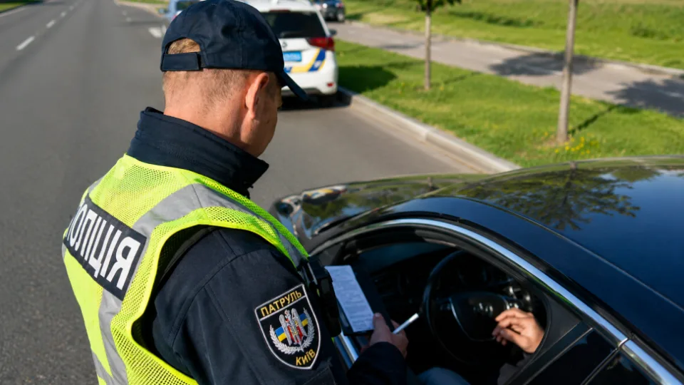 За одно и то же нарушение ПДД могут оштрафовать дважды: в каких случаях это законно