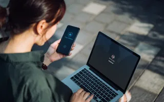 Работодатели превратили компьютеры и телефоны в инструменты слежки: где проходит граница между контролем и частной жизнью работника