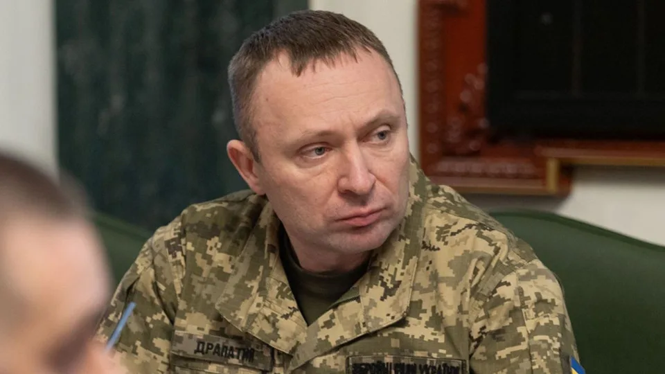 Сырский уволен с должности Главнокомандующего ВСУ и назначен на эту должность Драпатый — указы
