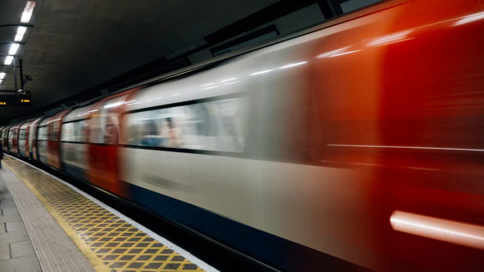 You may be denied entry to the metro with a suitcase without payment: what passengers should do