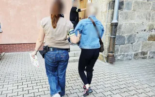 В Польше женщина возле бассейна напала на украинских детей из-за их языка