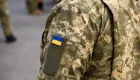 В Киеве мобилизованный, который более трех лет находился в СЗЧ, во время застолья тяжело ранил мужчину — получил 6 лет