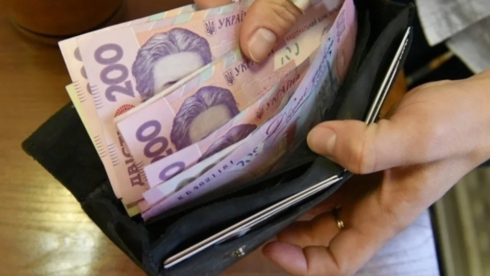 Salary is not paid due to hostilities: when the employer faces a fine