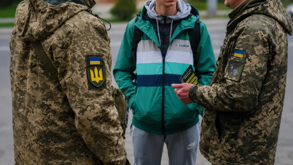 ТЦК поставив чоловіка на військовий облік в іншому районі та одразу мобілізував — суд скасував призов