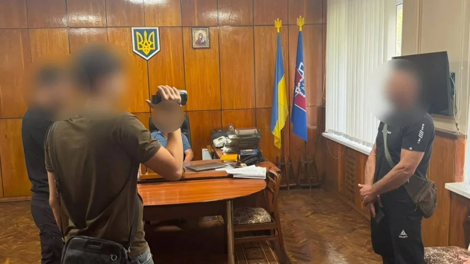 На Буковине чиновников колонии подозревают в торговле людьми и трудовой эксплуатации осужденных