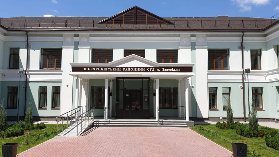 In Zaporizhzhia, the accused attacked a court security officer because he confused him with a judge of the Shevchenkivskyi District Court