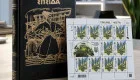 Тризуб с секретом: «Укрпочта» представила новую марку, на которой зашифрован военный привет